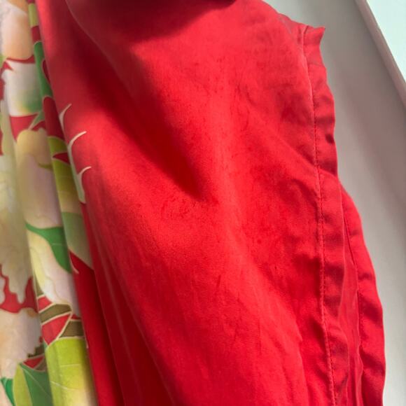 Bellmod Women’s Red Asian Inspired 100% Silk Kaftan - Picture 14 of 15
